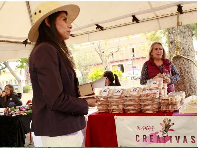 IMES LLEVA A CABO CUARTA EXPO “MUJERES: OFICIOS Y ARTE” EN ANDADOR ZARAGOZA