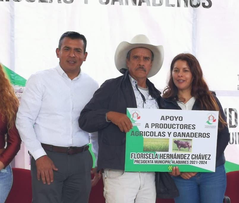 GOBIERNO DEL CAMBIO ENTREGA APOYOS A PRODUCTORES EN ALAQUINES