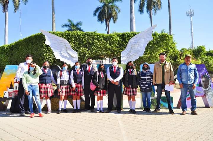 ALUMNOS DEL CBTA 122 CAPACITAN A JOVENES ESTUDIANTES PARA FOMENTAR EL CUIDADO AMBIENTAL Y TURISMO SUSTENTABLE