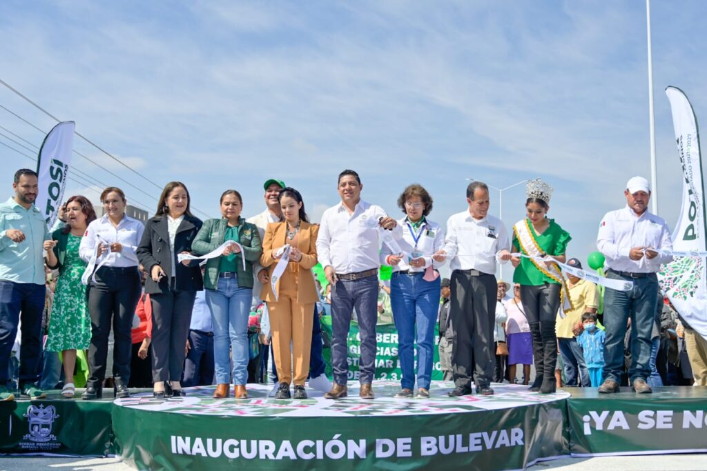 CUMPLE RICARDO GALLARDO Y ENTREGA MODERNO BULEVAR CD. FERNÁNDEZ-EL REFUGIO