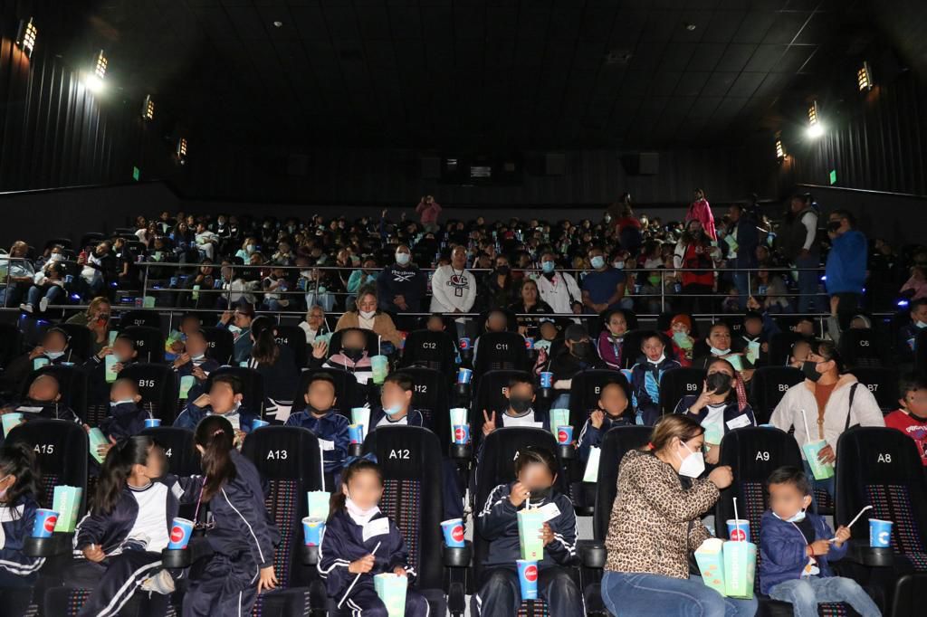 DIF ESTATAL GESTIONA FUNCIONES DE CINE PARA NIÑAS, NIÑOS Y PERSONAS CON DISCAPACIDAD