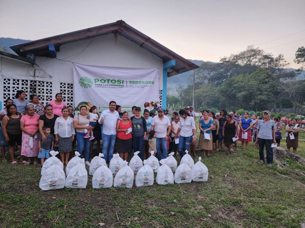 ENTREGA 2023 DE BECAS ALIMENTARIAS, POR LLEGAR A MEDIO MILLÓN DE FAMILIAS POTOSINAS