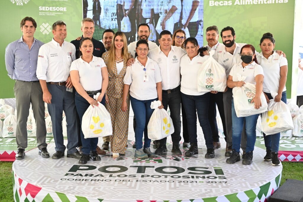 ECONOMÍA DE TRABAJADORES POTOSINOS SE FORTALECE CON BECAS ALIMENTARIAS: GALLARDO CARDONA