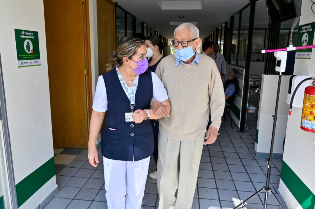 DIF ESTATAL IMPULSA CALIDAD DE VIDA DE ADULTOS MAYORES EN LA ENTIDAD 