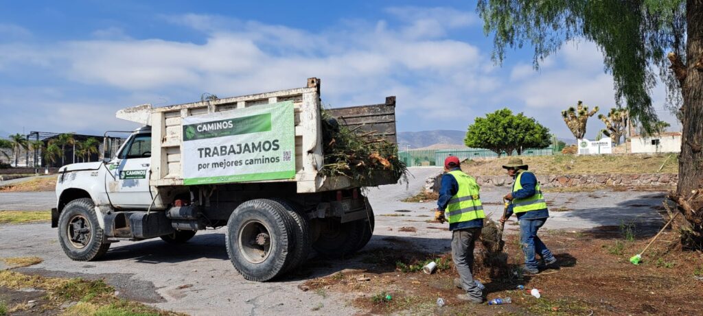 GOBIERNO DEL CAMBIO REALIZA LIMPIEZA EN LA FENAPO