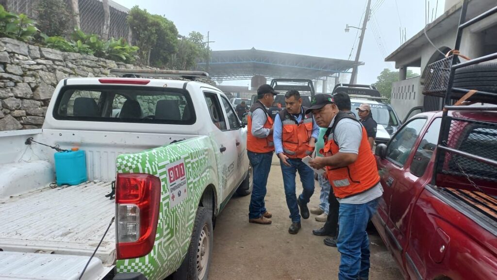 CUERPOS DE EMERGENCIA APOYAN RESCATE EN MATLAPA