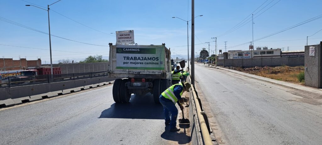 GOBIERNO DEL CAMBIO REALIZA LIMPIEZA DE CIRCUITO POTOSÍ