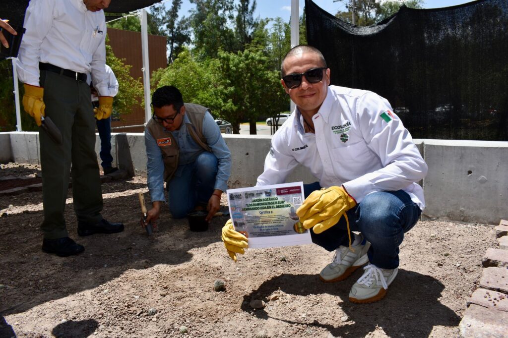 GOBIERNO DEL CAMBIO Y UASLP PLANTARÁN UN MILLÓN DE CACTÁCEAS