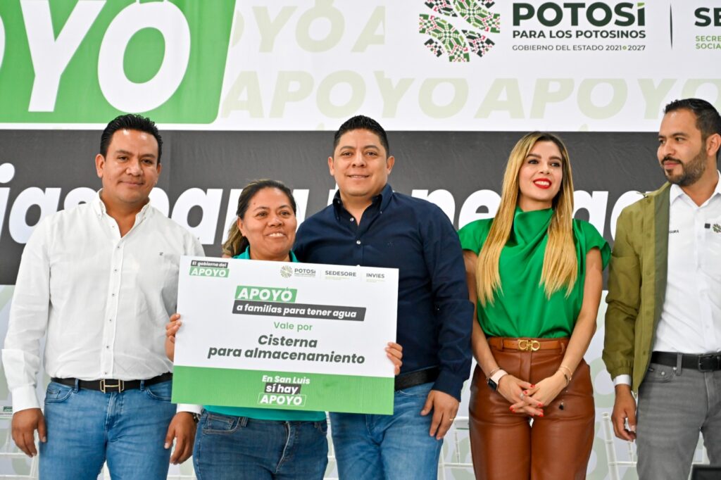 RICARDO GALLARDO LLEVA APOYO A LAS FAMILIAS CON 30 MIL CISTERNAS