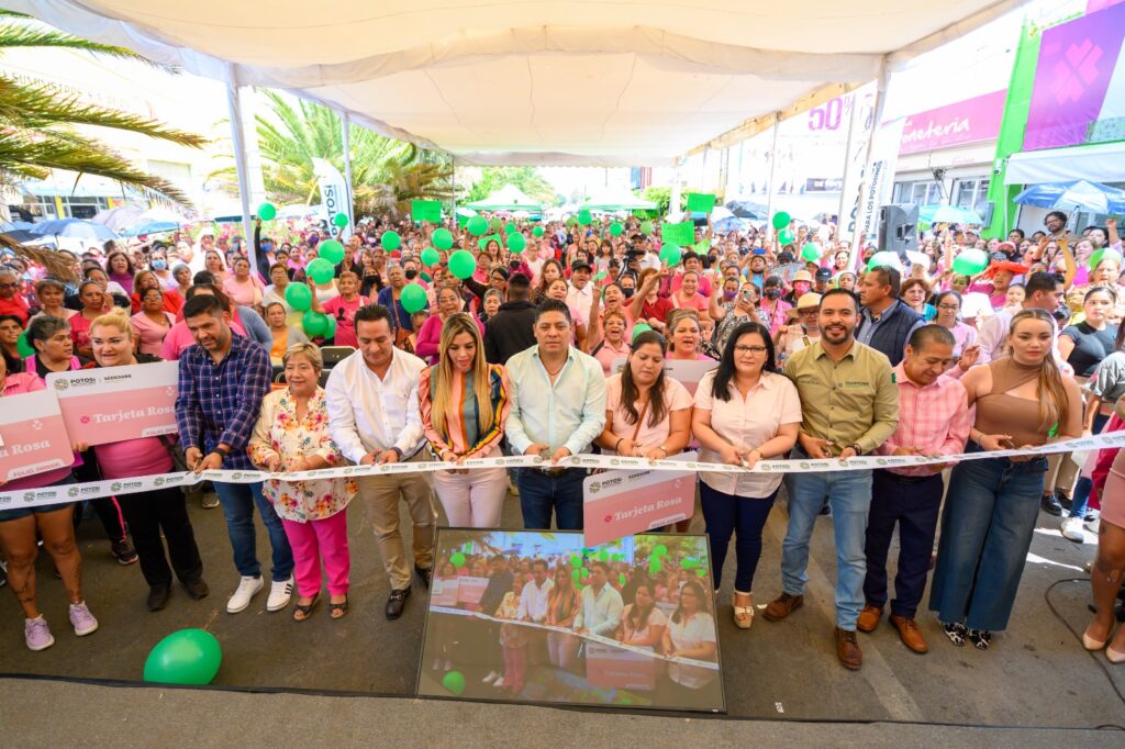 RICARDO GALLARDO INAUGURA PRIMERA CLÍNICA ROSA DE LA ZONA METROPOLITANA