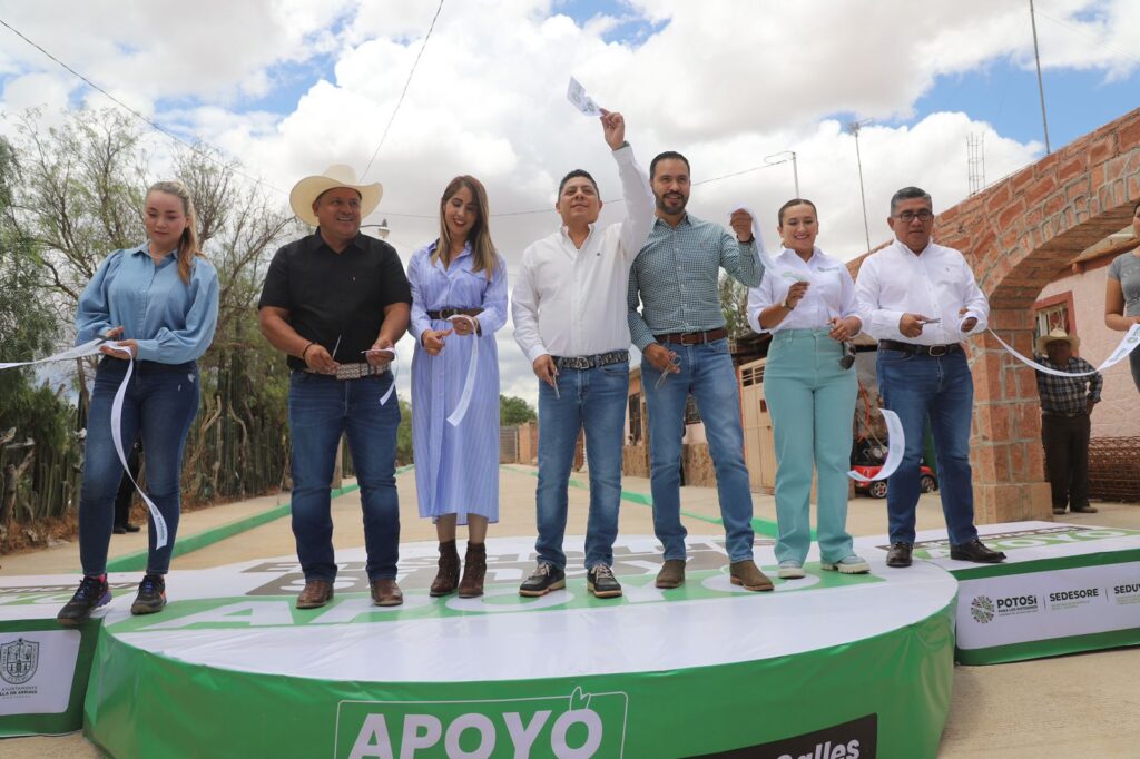 RICARDO GALLARDO SÍ BRINDA APOYO CON OBRAS EN VILLA DE ARRIAGA