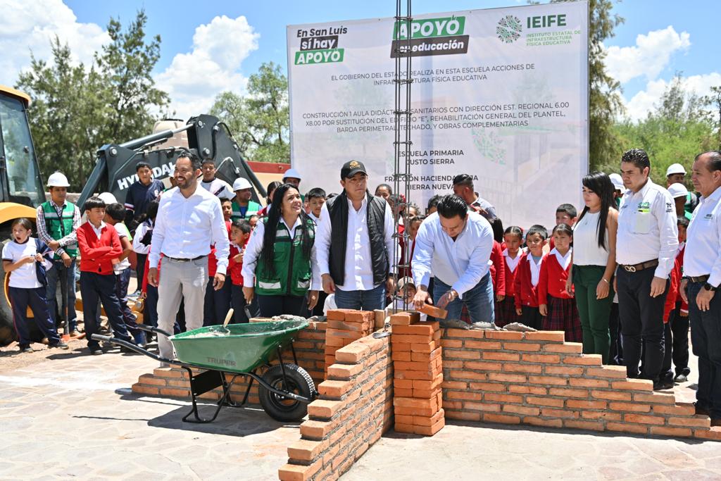 RICARDO GALLARDO INICIA MÁS OBRAS DE INFRAESTRUCTURA EN TIERRA NUEVA