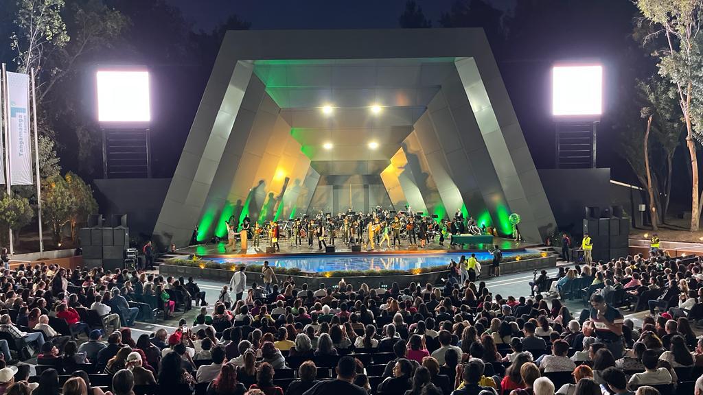 MAJESTUOSO CONCIERTO SE REALIZÓ EN EL TEATRO DE LA CIUDAD 