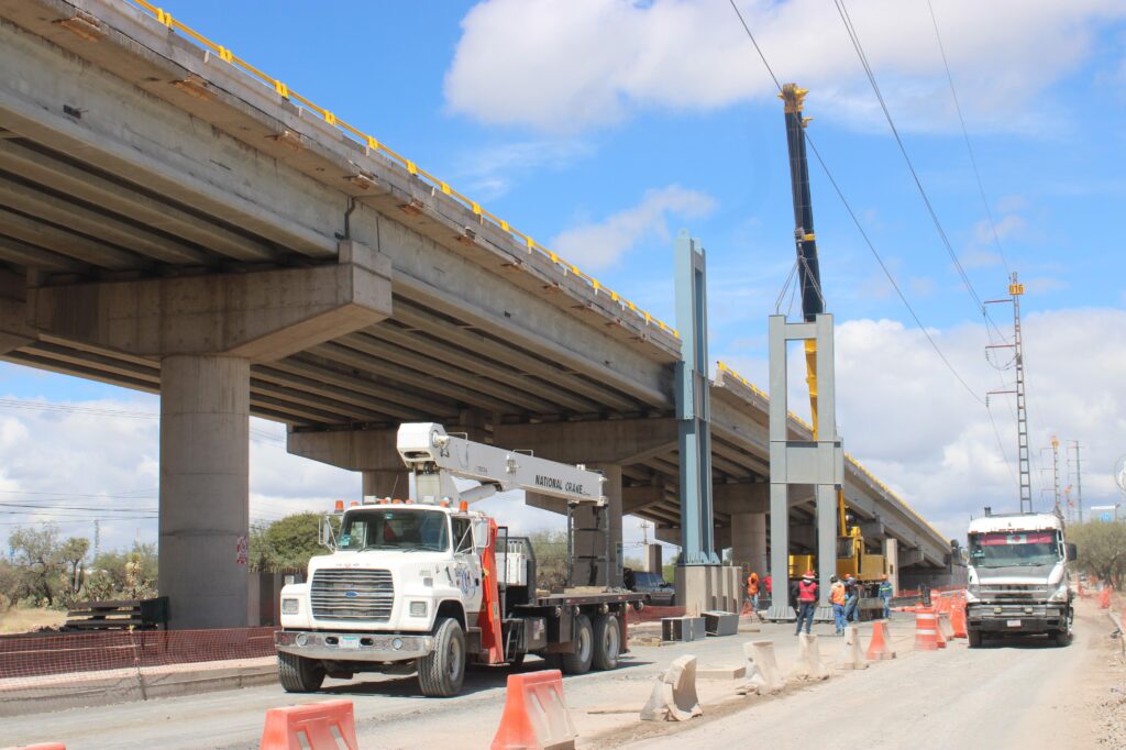 ESTADO CONCLUIRÁ EN BREVE PUENTE EN CIRCUITO POTOSÍ Y CALLE 71