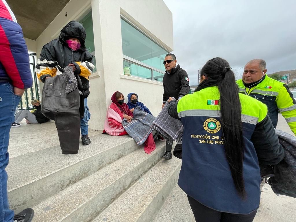 PROTECCIÓN CIVIL ESTATAL BRINDA ATENCIÓN POR BAJAS TEMPERATURA 