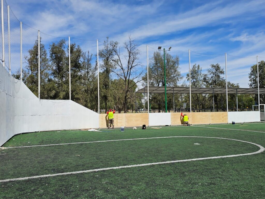 PARQUE TANGAMANGA II RESCATÓ DOS CANCHAS DE FÚTBOL RÁPIDO