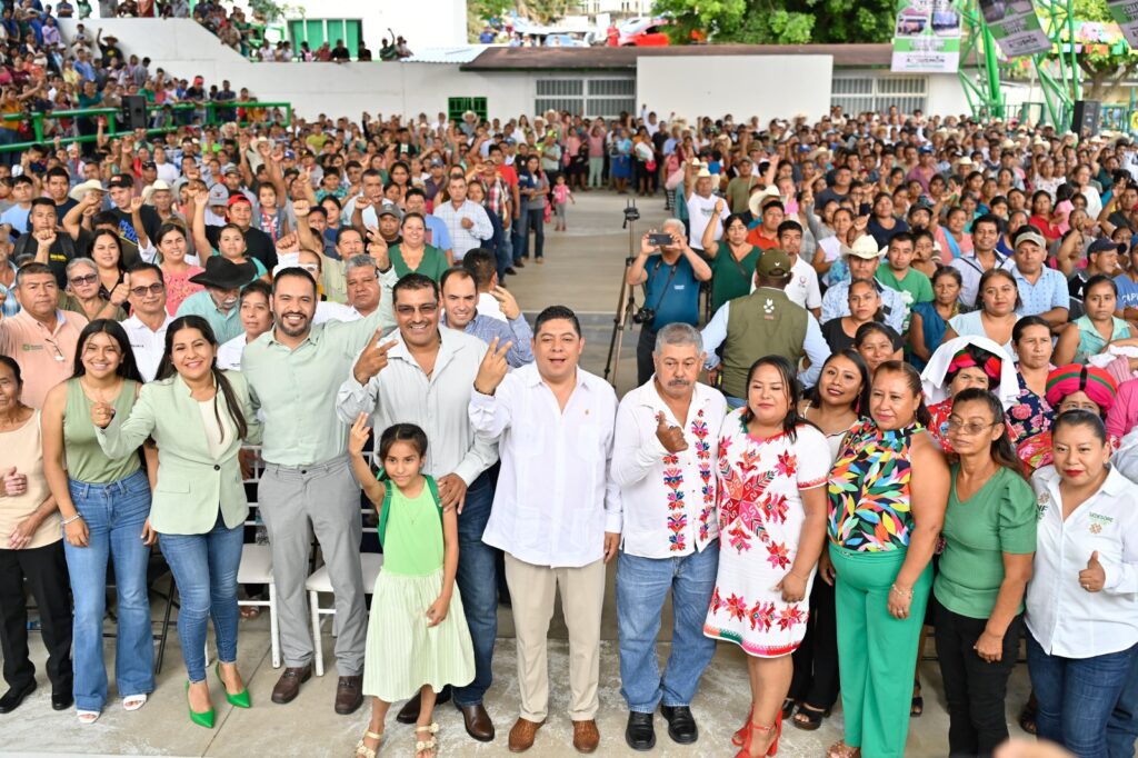 RICARDO GALLARDO ANUNCIA MÁS APOYO A FAMILIAS DE AQUISMÓN